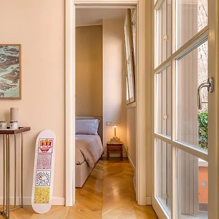 Charming 5 Mins From Duomo With Car Box *